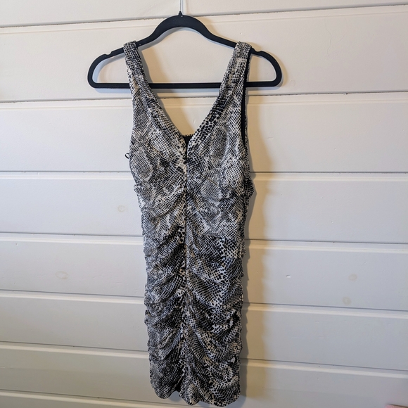 Express Ruched Black and White Dress - Picture 2 of 5